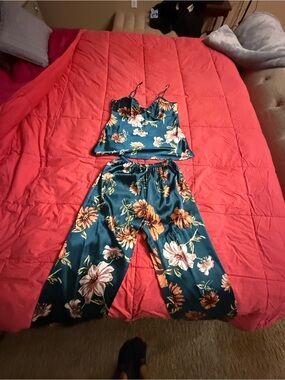 SHEIN Teal Floral Satin Cami & Lounge Pants Set